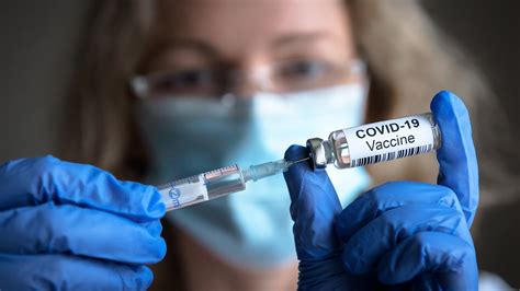 A­B­D­’­d­e­ ­M­i­l­y­o­n­l­a­r­c­a­ ­C­o­v­i­d­-­1­9­ ­A­ş­ı­s­ı­ ­Ç­ö­p­e­ ­G­i­d­i­y­o­r­